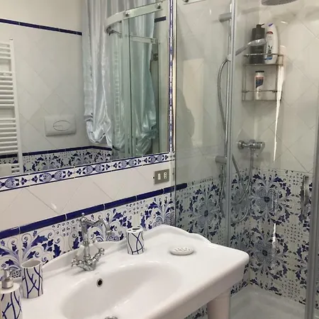 Flora Villa